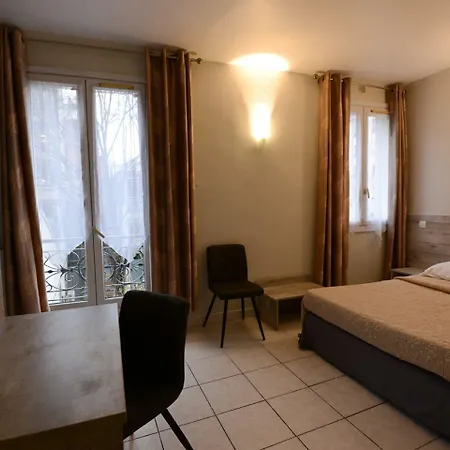 Du Mont Louis