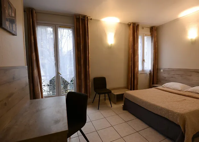 Du Mont Louis