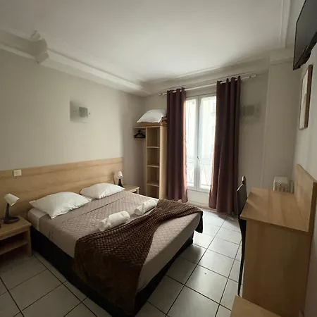 Du Mont Louis Ξενοδοχείο